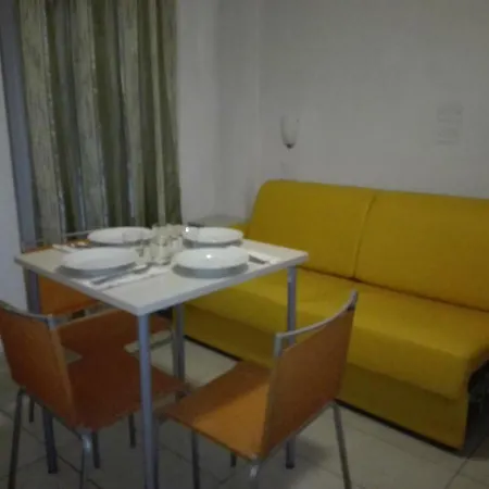 New Prophet Apartamento Cattolica